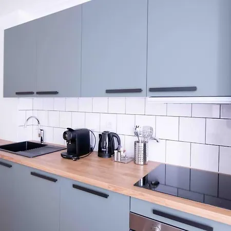 Apartment Le Reveur - Parking Gratuit, Wifi, Rer C Choisy-le-Roi